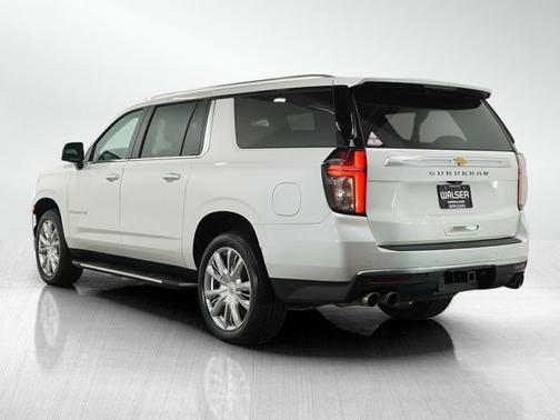 2021 Chevrolet Suburban High Country
