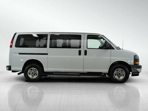 2019 GMC Savana 3500 LS