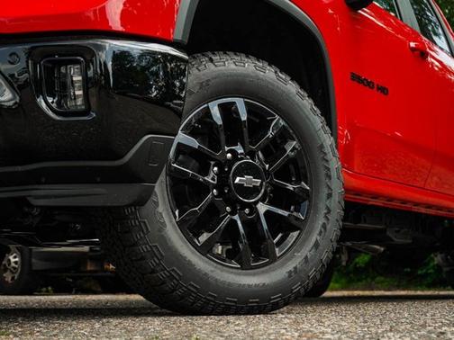 2025 Chevrolet Silverado 3500 LT