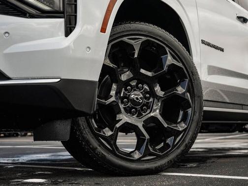 Polar White Tricoat 2026 Chevrolet Suburban High Country