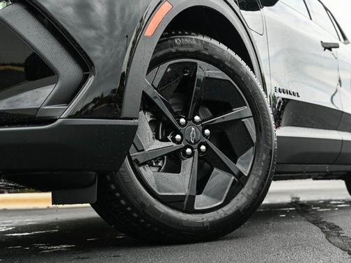 2026 Chevrolet Equinox EV LT1 w/PCY