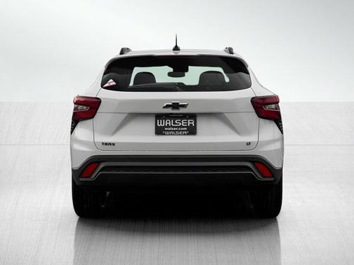 Summit White 2026 Chevrolet Trax LT