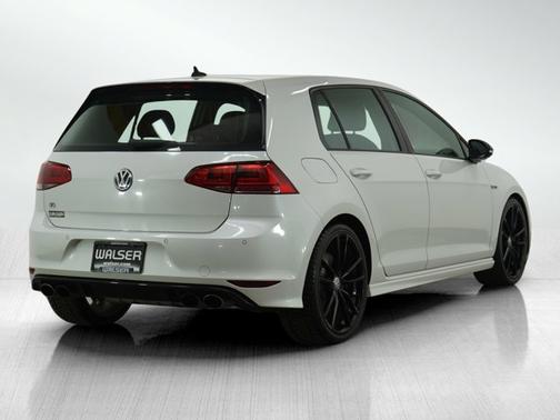 2017 Volkswagen Golf R DCC & Navigation 4Motion