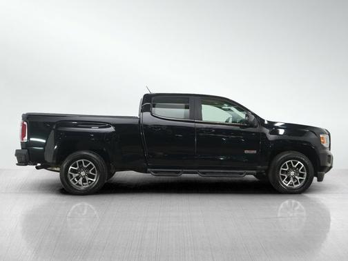 2017 GMC Canyon SLE