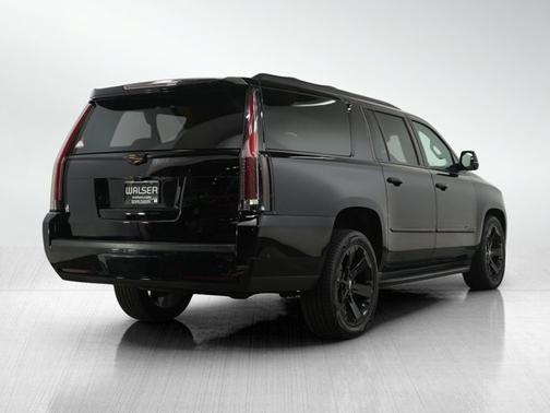 2018 Cadillac Escalade ESV Luxury