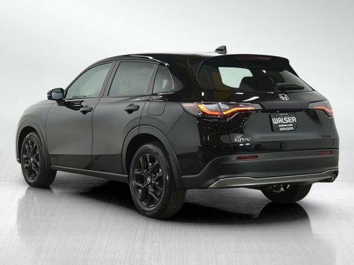 Crystal Black Pearl 2024 Honda HR-V Sport