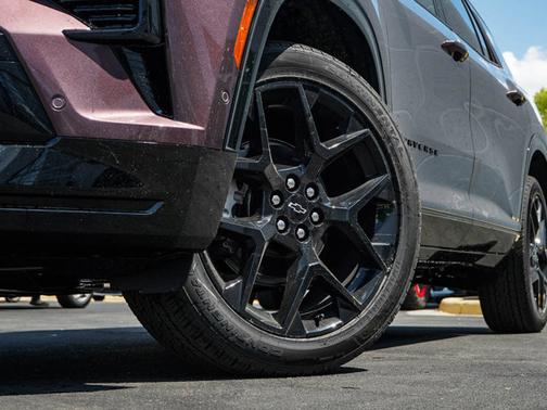 2025 Chevrolet Traverse AWD RS
