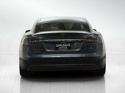 2016 Tesla Model S 90D
