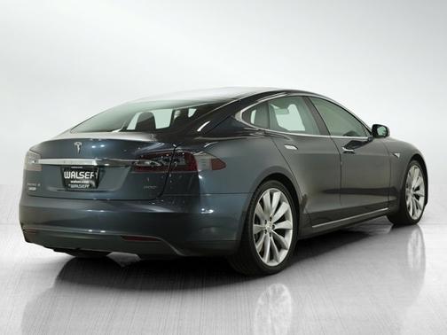 2016 Tesla Model S 90D