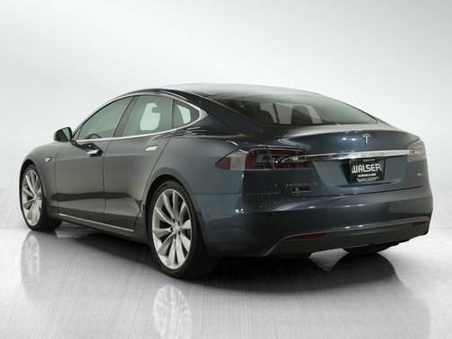 2016 Tesla Model S 90D