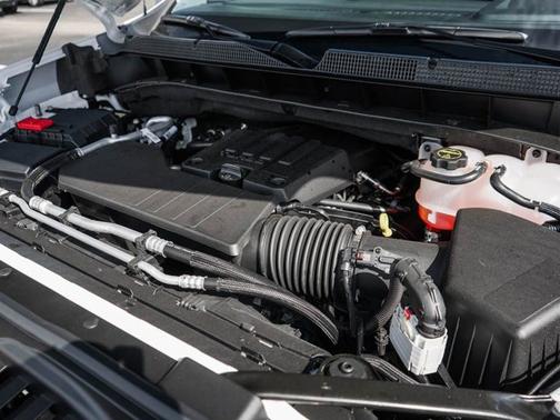Summit White 2026 Chevrolet Silverado 1500 1LT