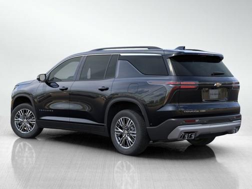 Mosaic Black Metallic 2026 Chevrolet Traverse AWD LT