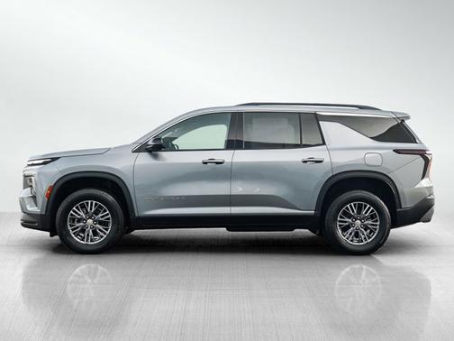 2025 Chevrolet Traverse AWD LT