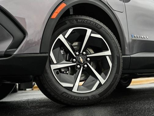 2026 Chevrolet Equinox EV LT1 w/PCY