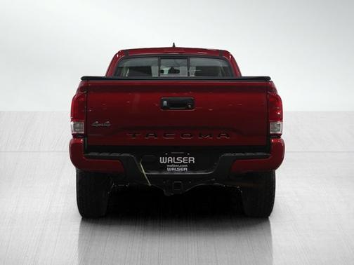 2017 Toyota Tacoma SR