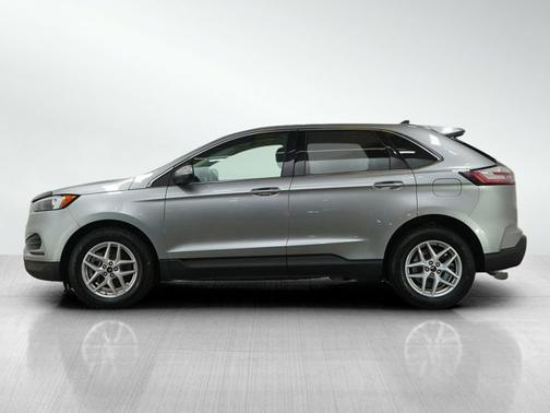 Silver Metallic 2024 Ford Edge SEL