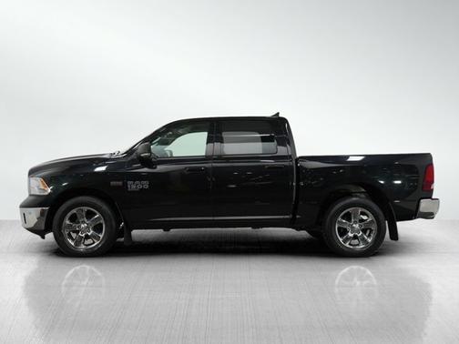 2019 RAM 1500 SLT