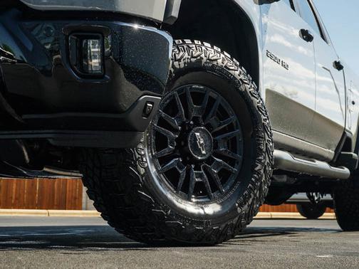 2025 Chevrolet Silverado 2500 ZR2