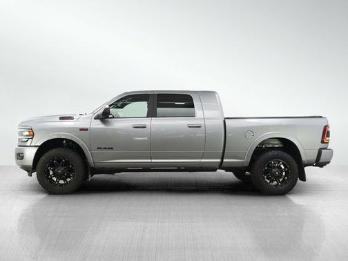 Billet Silver Metallic Clearcoat 2022 RAM 2500 Laramie