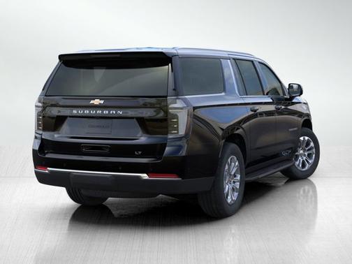 2025 Chevrolet Suburban LT