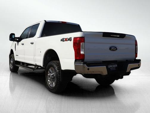Oxford White 2017 Ford F-350 Lariat