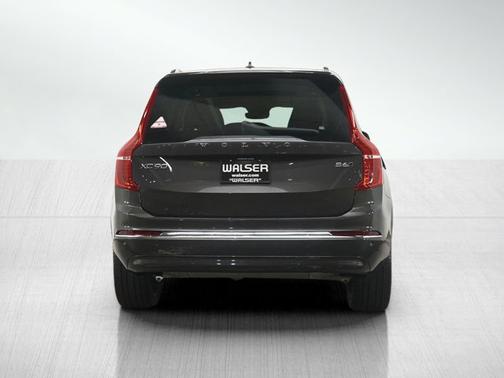 2023 Volvo XC90 Plus