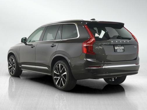 2023 Volvo XC90 Plus