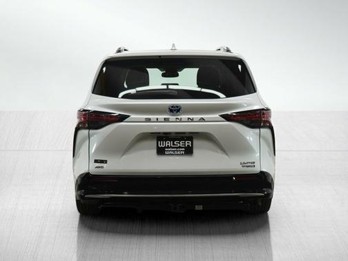 2022 Toyota Sienna Limited