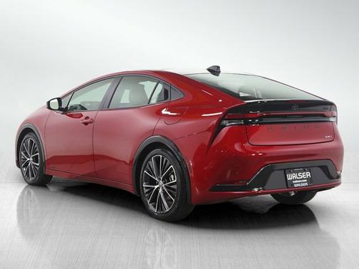 2025 Toyota Prius XLE