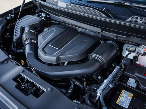 2025 Chevrolet Traverse AWD LT