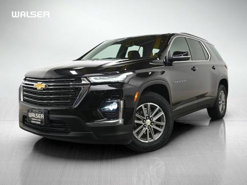 Mosaic Black Metallic 2023 Chevrolet Traverse LT Cloth