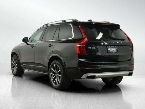 2019 Volvo XC90 T6 Momentum
