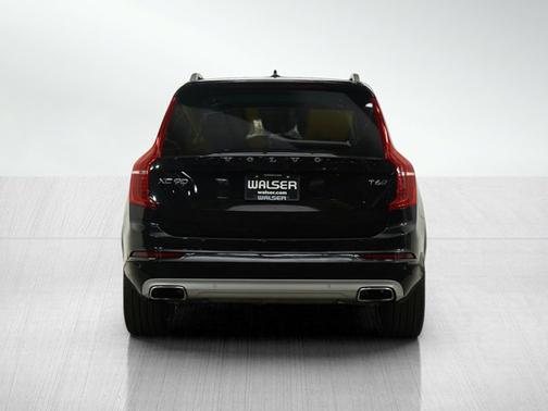 2019 Volvo XC90 T6 Momentum