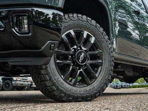 2025 Chevrolet Silverado 3500 LTZ