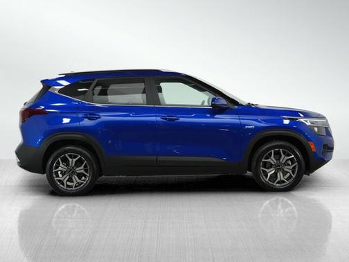 2022 Kia Seltos EX