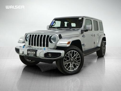 Silver Zynith Clearcoat 2022 Jeep Wrangler Unlimited Sahara High Altitude