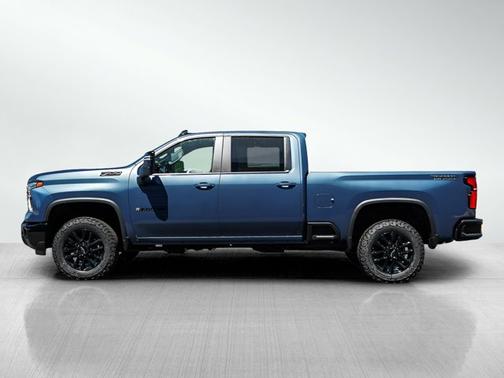 2025 Chevrolet Silverado 3500 LT