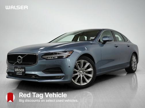 2017 Volvo S90 T6 Momentum