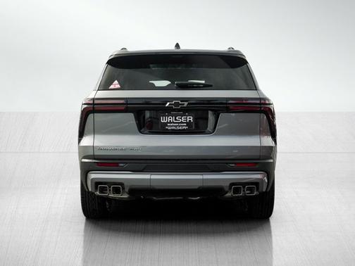 Sterling Gray Metallic 2026 Chevrolet Traverse AWD LT