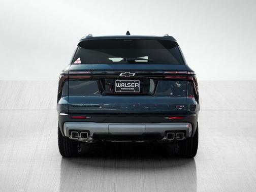 Lakeshore Blue Metallic 2026 Chevrolet Traverse AWD Z71