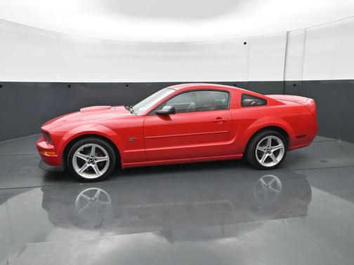 Red 2007 Ford Mustang GT Premium