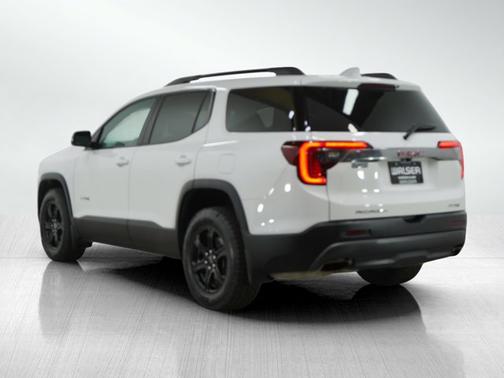 2021 GMC Acadia AT4