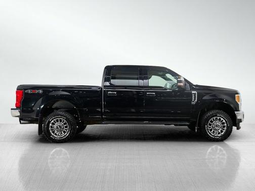 Shadow Black 2017 Ford F-250 XLT