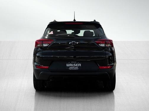 Mosaic Black Metallic 2026 Chevrolet Trailblazer LT