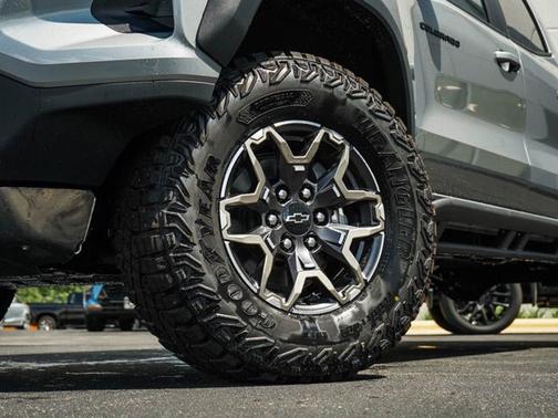 2025 Chevrolet Colorado 4WD ZR2