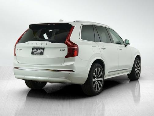 2023 Volvo XC90 Plus
