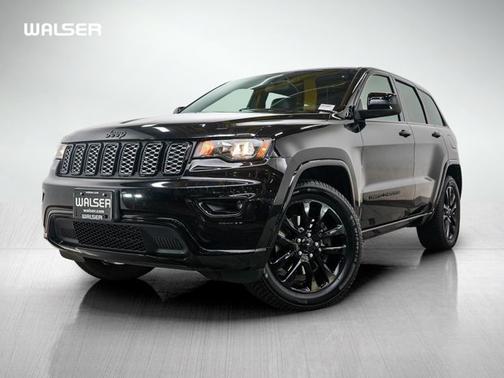 Diamond Black Crystal Pearlcoat 2021 Jeep Grand Cherokee Laredo X