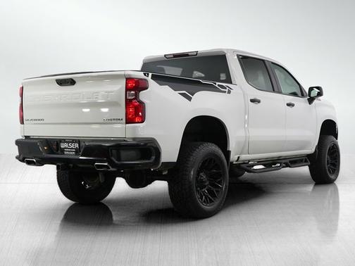 2022 Chevrolet Silverado 1500 Custom Trail Boss