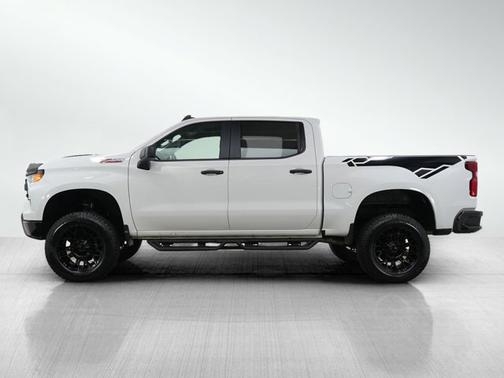 2022 Chevrolet Silverado 1500 Custom Trail Boss