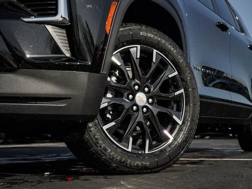 2026 Chevrolet Traverse AWD LT